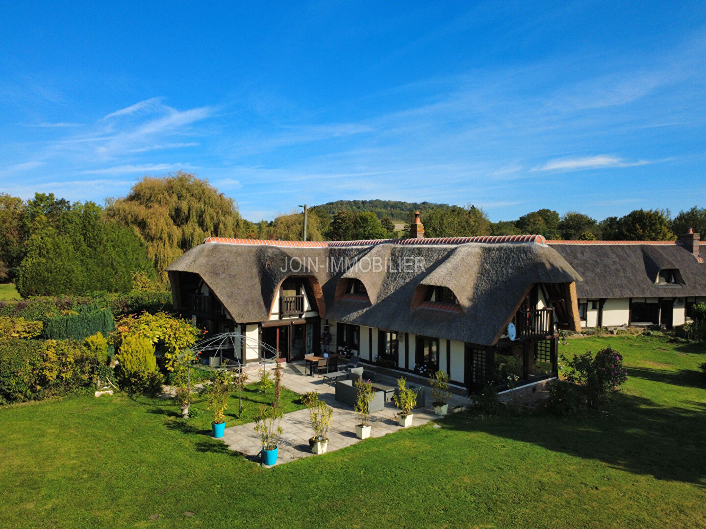 3 Maisons sur 3 hectares avec piscine